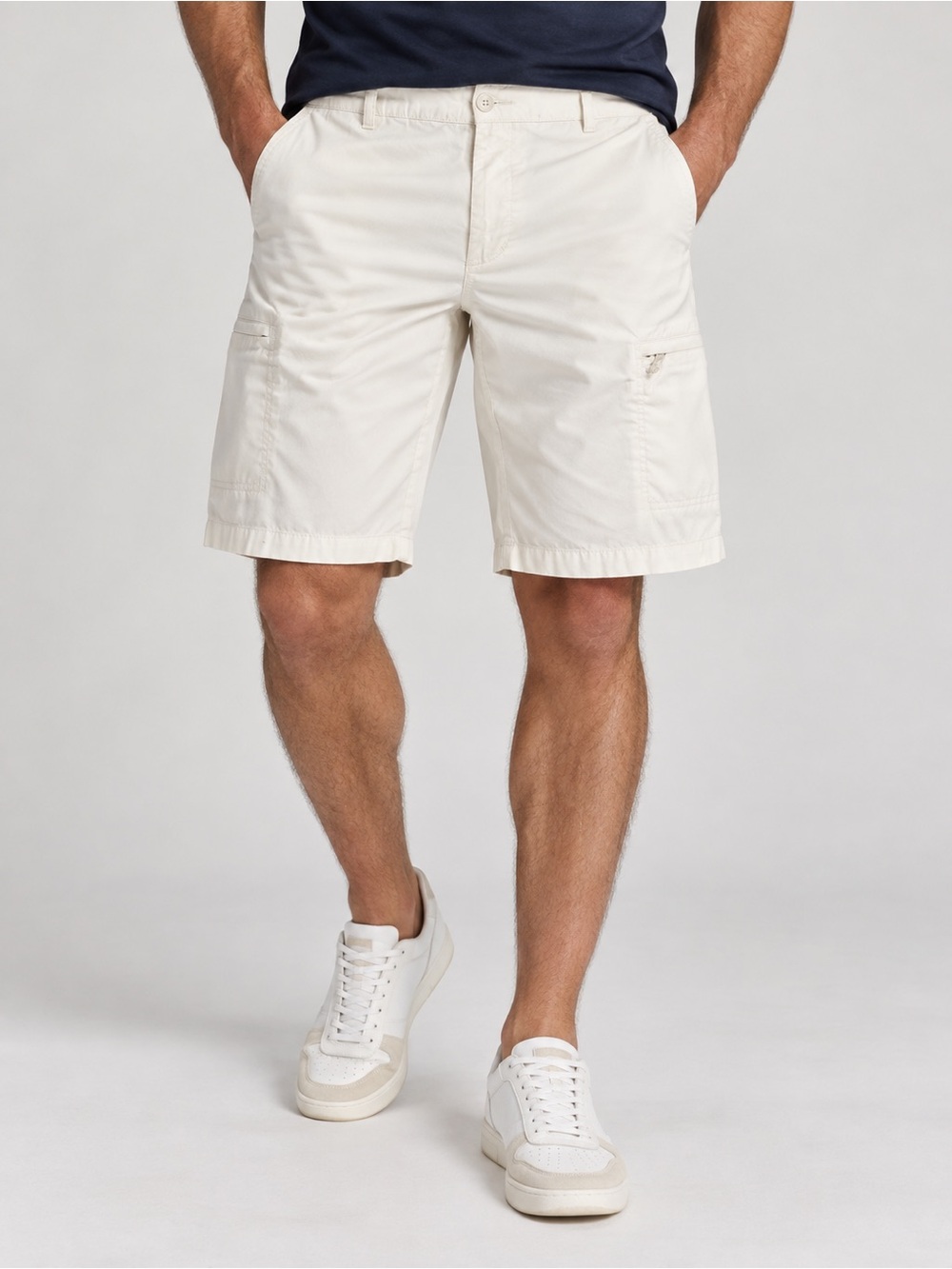 Greg Norman for Tasso Elba Mens Off White Cargo Shorts Size 36 Flat Front Golf